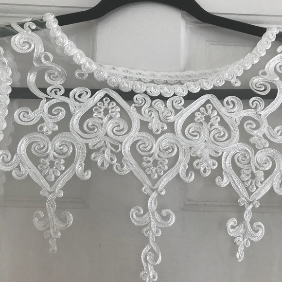 White Long Sleeve Top with Intricate Lace - Picture 3 of 8